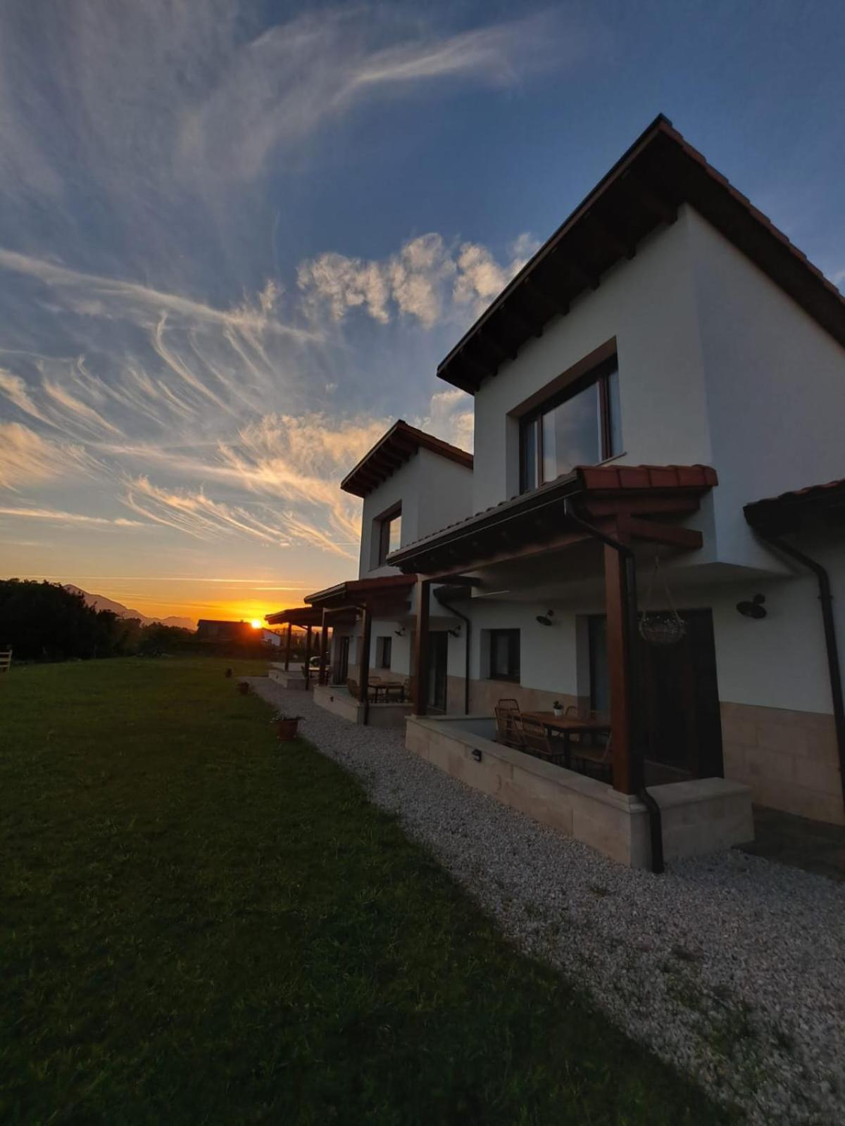Terradeva Apartamentos Colombres Bagian luar foto